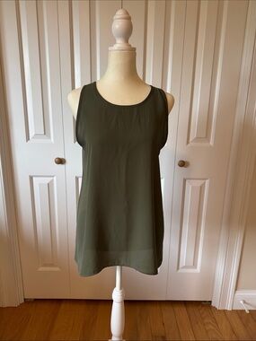 LOFT Olive Green Sleeveless Scoop Neck Tank